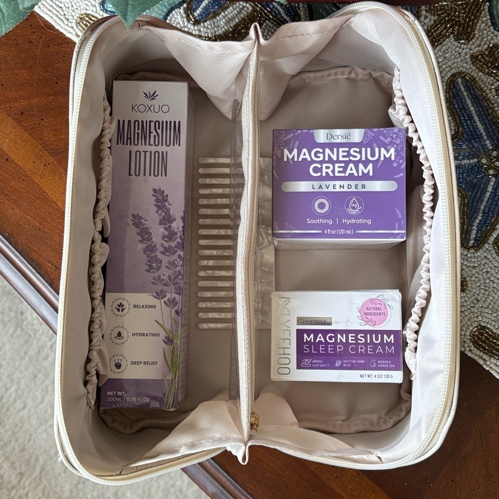 Brand New Large Cream Open Flat Zippered Cosmetic Bag w/ Magnesium Sleep Creams